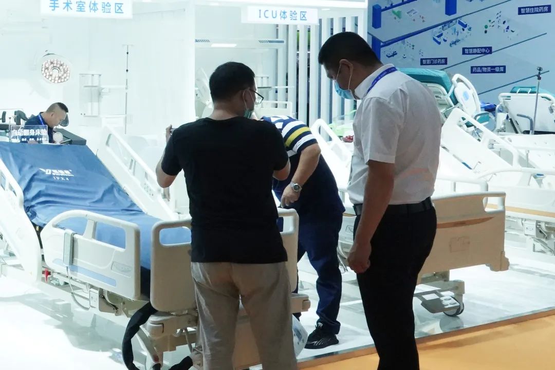 全讯官网医疗,小护士医疗设备